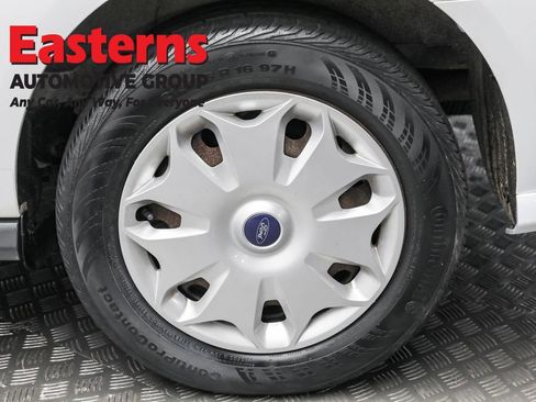 Used 2017 Ford Transit Connect XLT image 8