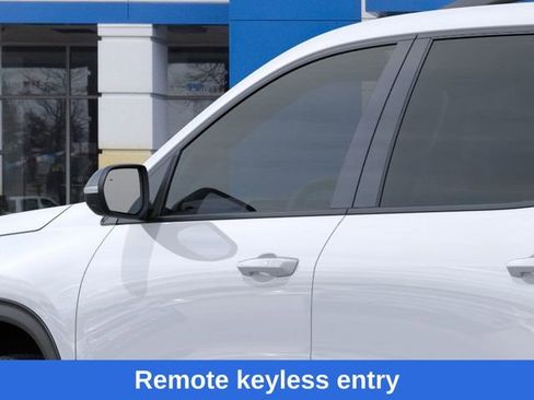 New 2025 Chevrolet Traverse LT w/ Midnight/Sport Edition image 13