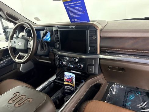 Used 2025 Ford F450 King Ranch w/ Chrome Package image 37