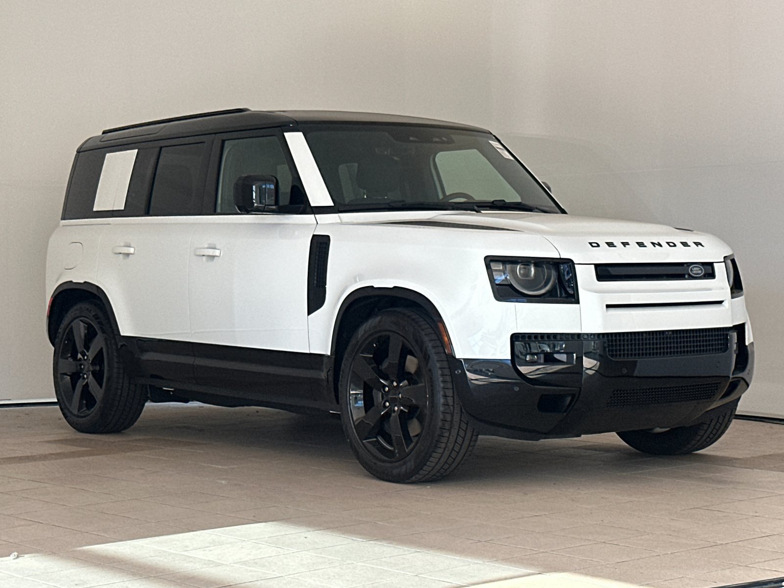 New 2026 Land Rover Defender 110 X-Dynamic SE AWD/4WD image 8