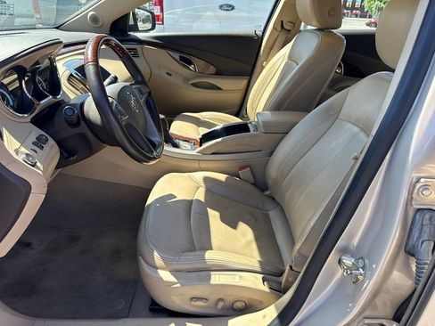 Used 2010 Buick LaCrosse CXL w/ Luxury Package FWD image 10