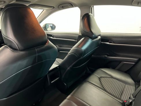 Used 2023 Toyota Camry SE image 19