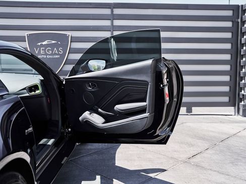 Used 2023 Aston Martin V12 Vantage RWD image 27