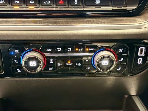 Used 2023 Chevrolet Silverado 1500 LTZ w/ Technology Package image 14