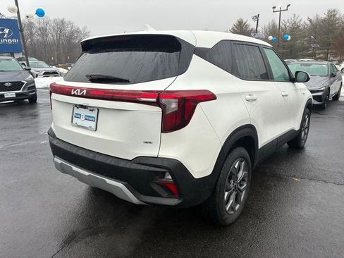 Used 2024 Kia Seltos LX image 7