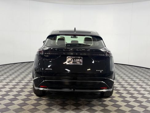 Used 2024 Nissan Ariya FWD image 8