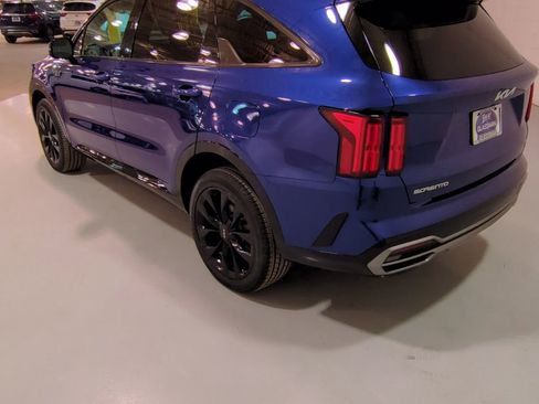 Certified 2023 Kia Sorento SX AWD/4WD image 6