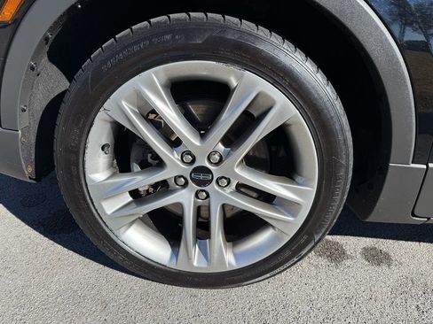 Used 2018 Lincoln MKC Reserve w/ Lincoln MKC Climate Package image 10