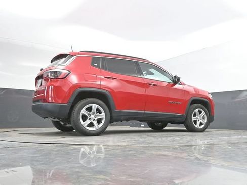 Used 2024 Jeep Compass Latitude AWD/4WD image 41