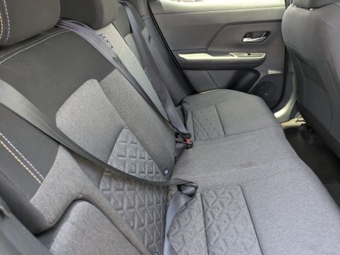 Used 2025 Nissan Kicks SV AWD/4WD image 14