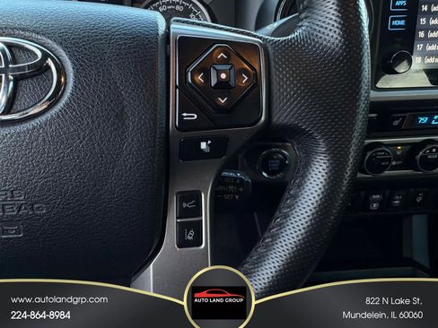 Used 2018 Toyota Tacoma Limited image 23