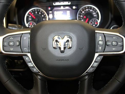 New 2026 RAM 1500 4x4 Crew Cab image 11