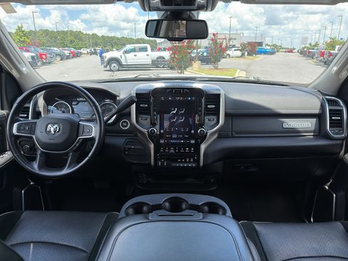 Used 2024 RAM 2500 Laramie AWD/4WD image 11