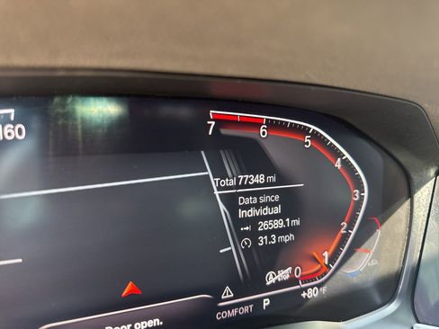 Used 2020 BMW 330i Sedan w/ Convenience Package image 11