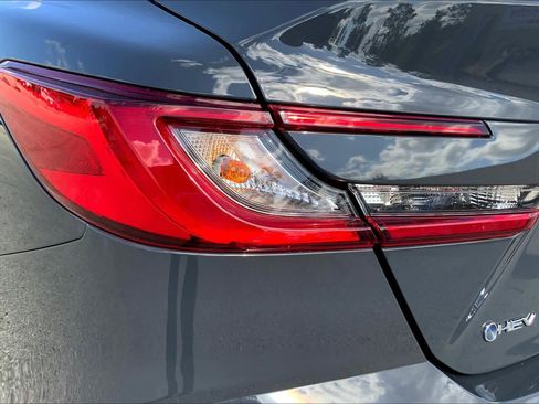 Used 2026 Toyota Camry LE image 28