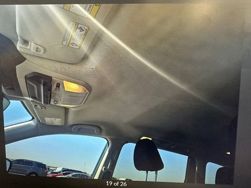 Used 2024 Subaru Ascent Premium w/ Convenience Package image 15