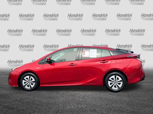 Used 2017 Toyota Prius Three FWD image 8