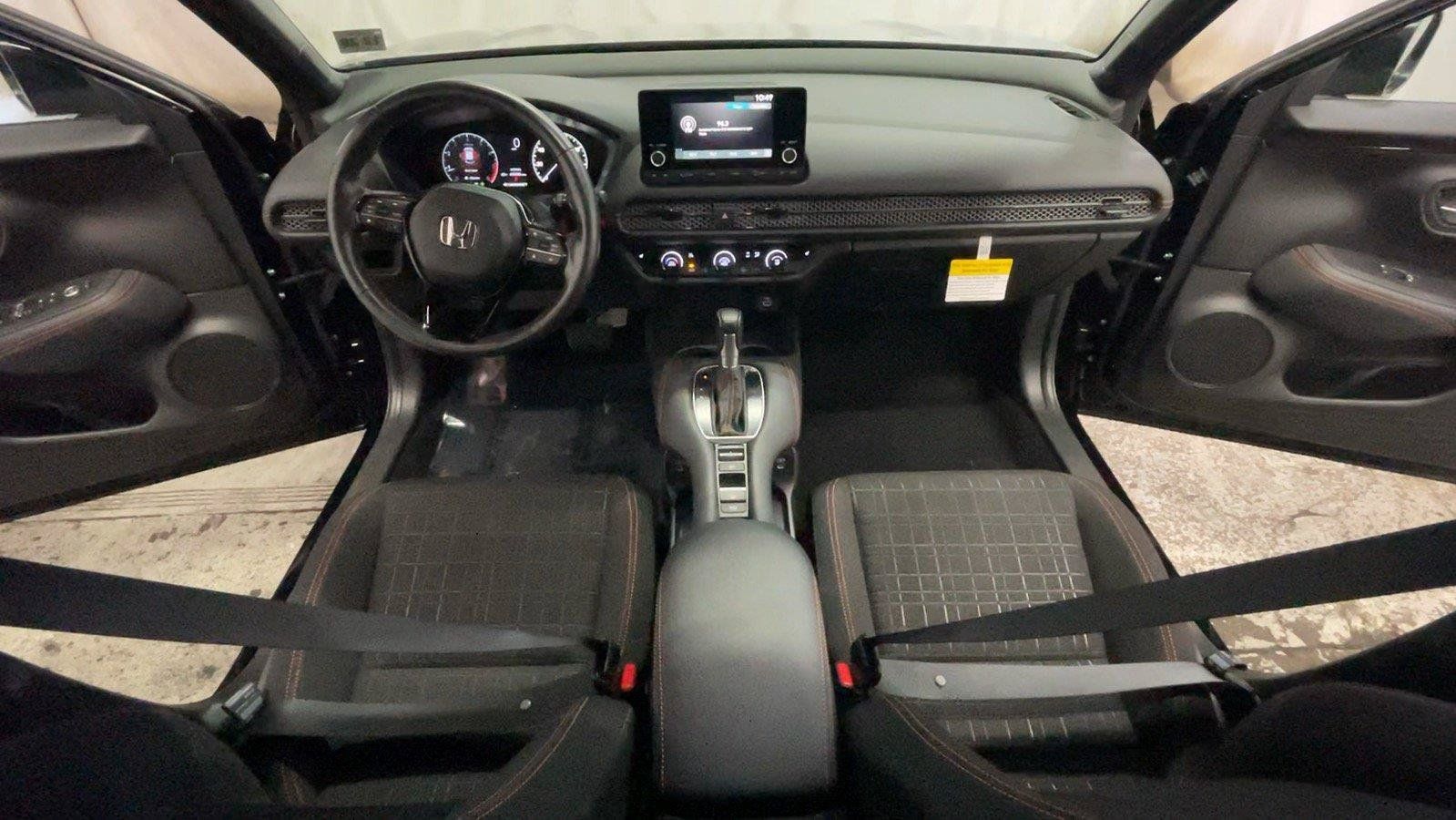 Certified 2024 Honda HR-V Sport image 29