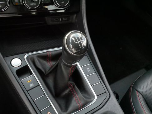 Certified 2021 Volkswagen Jetta GLI Autobahn FWD image 24