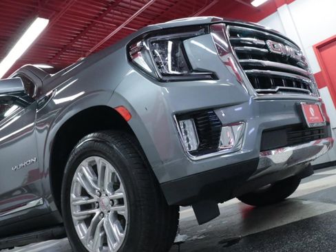 Used 2021 GMC Yukon SLT w/ SLT Premium Package image 34