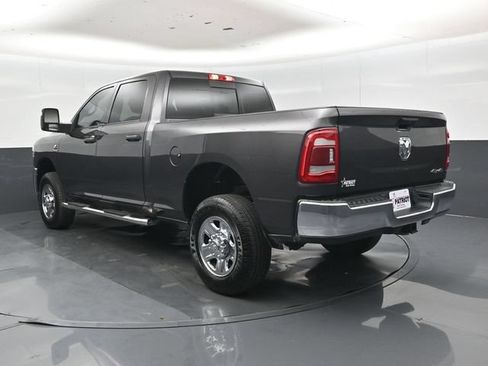 Used 2024 RAM 2500 Tradesman w/ Chrome Appearance Group AWD/4WD image 7