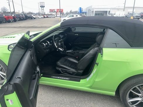 Used 2013 Ford Mustang GT Premium w/ Brembo Brake Pkg image 10