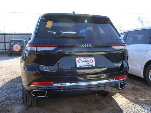 Used 2023 Jeep Grand Cherokee Overland image 16
