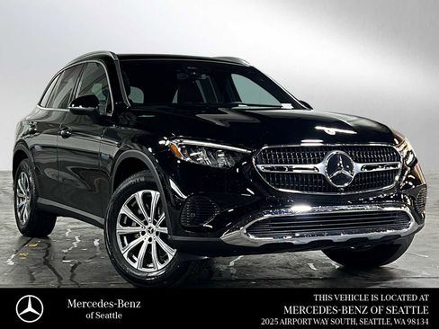 Used 2026 Mercedes-Benz GLC 300 4MATIC image 1