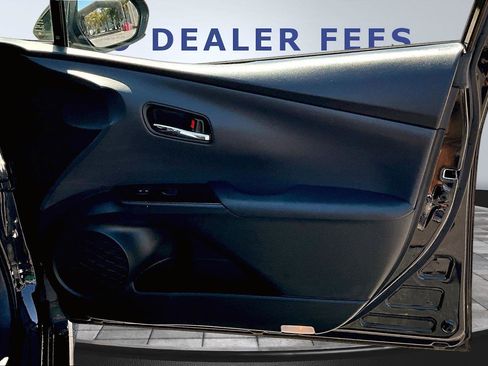 Used 2021 Toyota Prius Prime XLE w/ Carpet Mat Package (TMS) image 28