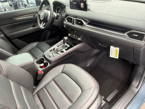 New 2025 MAZDA CX-5 Carbon Edition image 12