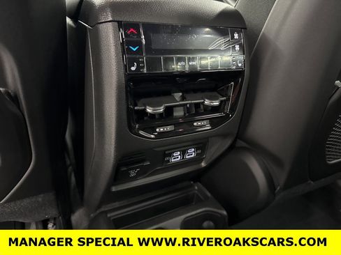 Used 2025 Jeep Grand Cherokee L Limited w/ MOPAR Finishing Package image 14