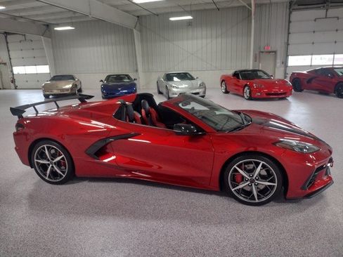 Used 2021 Chevrolet Corvette Stingray Preferred Conv w/ Z51 Performance Package RWD image 5