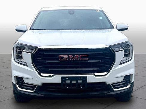 Used 2024 GMC Terrain SLE AWD/4WD image 4