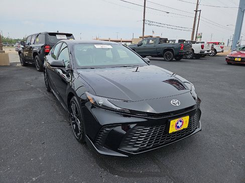 Certified 2026 Toyota Camry SE w/ Convenience Package FWD image 7