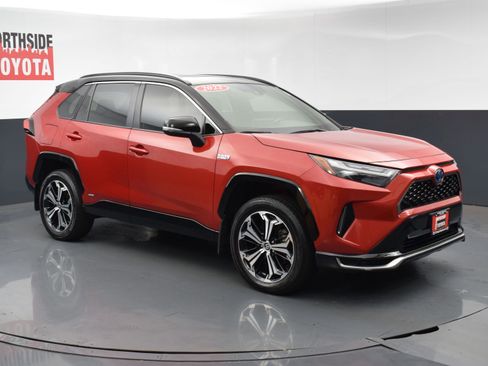 Used 2022 Toyota RAV4 XSE image 6