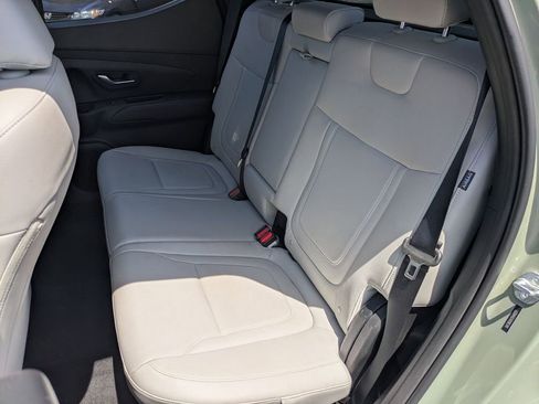 Used 2025 Hyundai Santa Cruz SEL AWD/4WD image 26