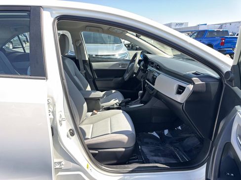Used 2015 Toyota Corolla LE image 14