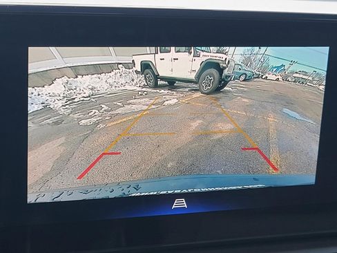 Used 2024 Chevrolet TrailBlazer LS image 25