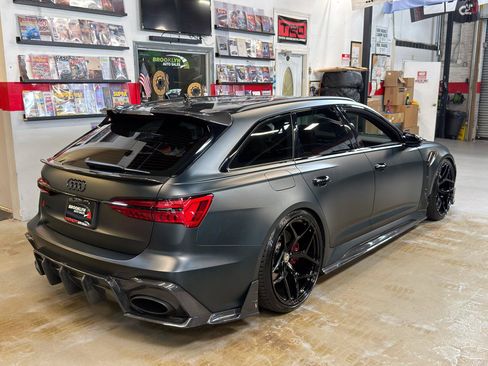 Used 2021 Audi RS 6 AWD/4WD image 6