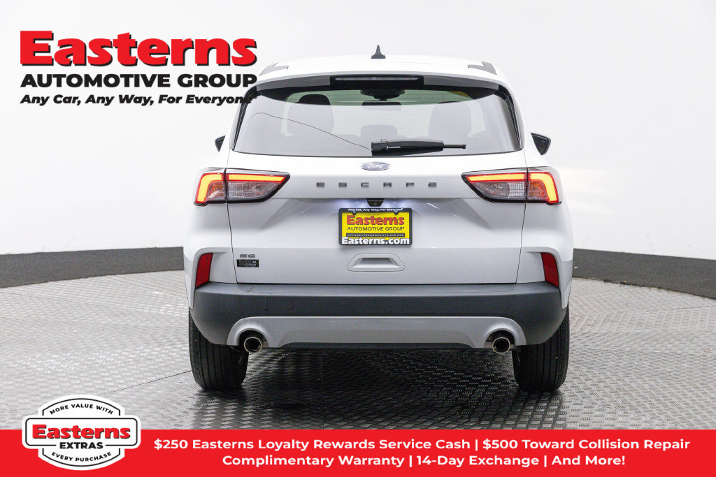 Used 2022 Ford Escape SE FWD image 7