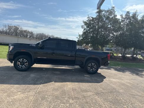 Used 2021 GMC Sierra 2500 AT4 w/ AT4 Premium Plus Package image 7