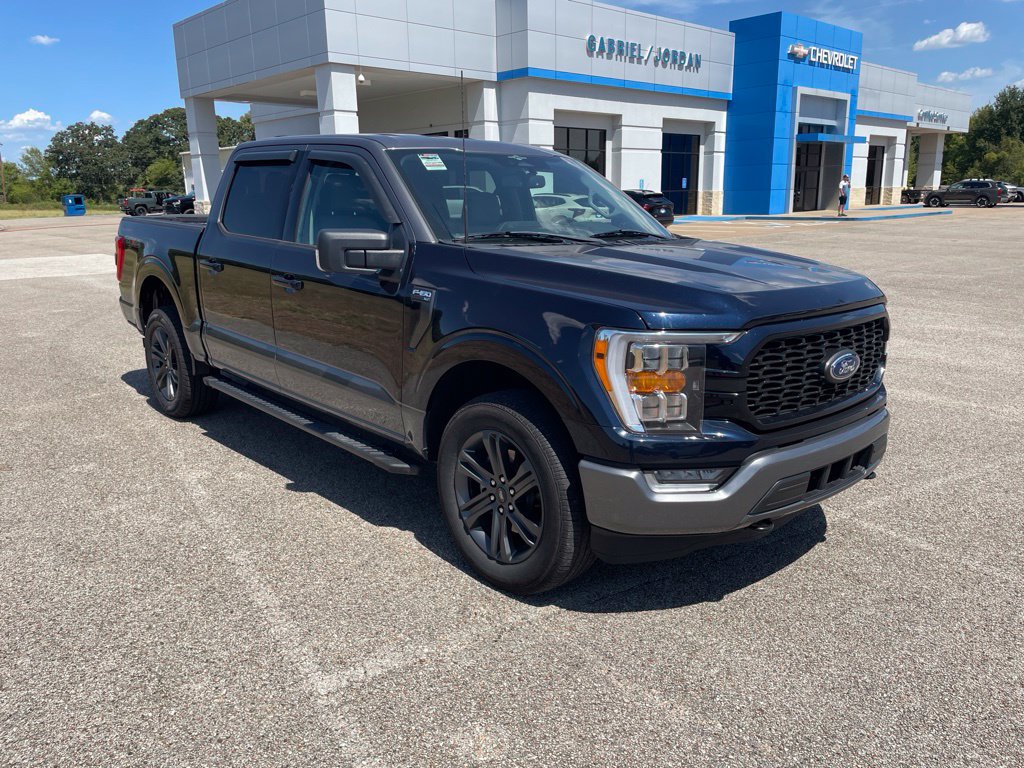 Used 2023 Ford F150 XLT w/ Equipment Group 302A High AWD/4WD image 9