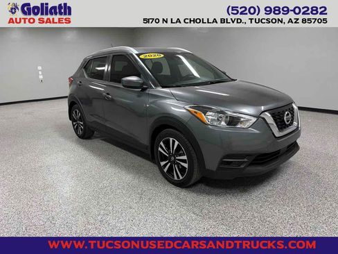 Used 2020 Nissan Kicks SV FWD image 1