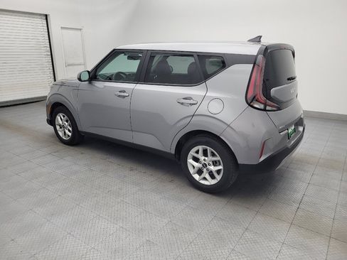 Used 2025 Kia Soul LX w/ LX Technology Package image 3