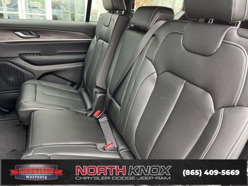 New 2025 Jeep Grand Cherokee L Limited image 16