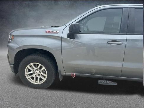 Used 2021 Chevrolet Silverado 1500 RST w/ Z71 Off-Road Package AWD/4WD image 4