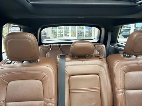 Certified 2022 Lincoln Aviator Reserve w/ Elements Package Plus RWD image 10