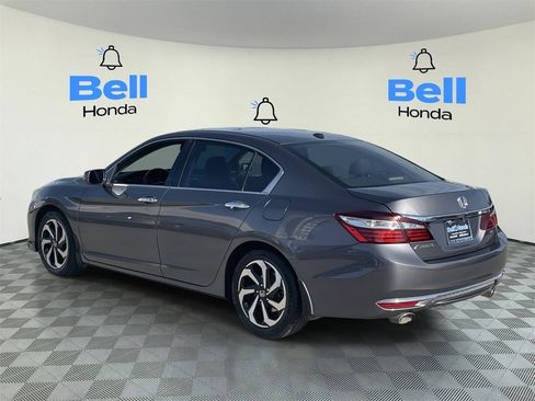 Certified 2017 Honda Accord EX-L image 3
