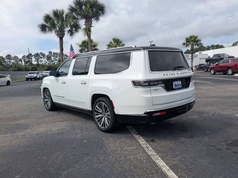 Used 2024 Jeep Grand Wagoneer L Series III AWD/4WD image 5