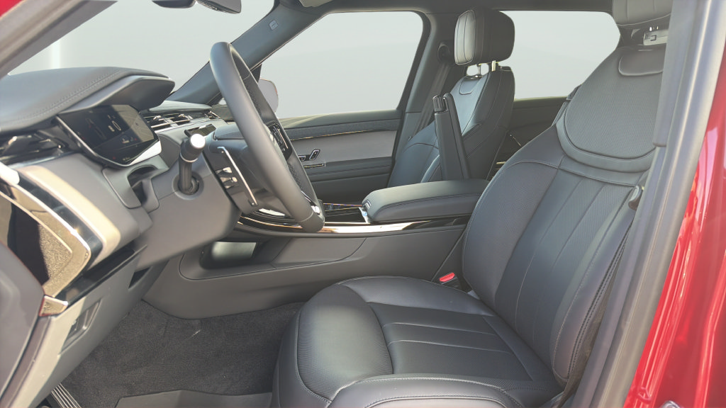 New 2026 Land Rover Range Rover Sport Dynamic SE AWD/4WD image 19